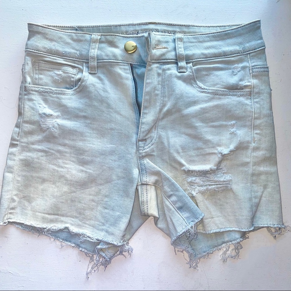 American Eagle High Rise Shortie Light Wash | Size 4 | Denim Shorts